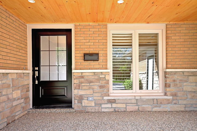 Upper - 326 Slade Crescent