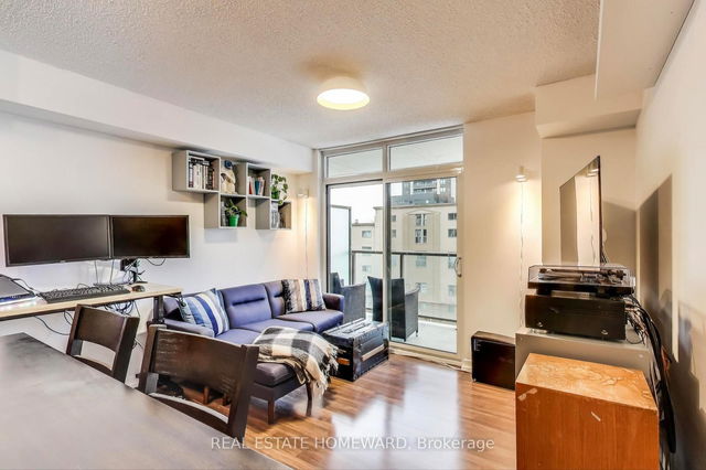 406 - 816 Lansdowne Avenue
