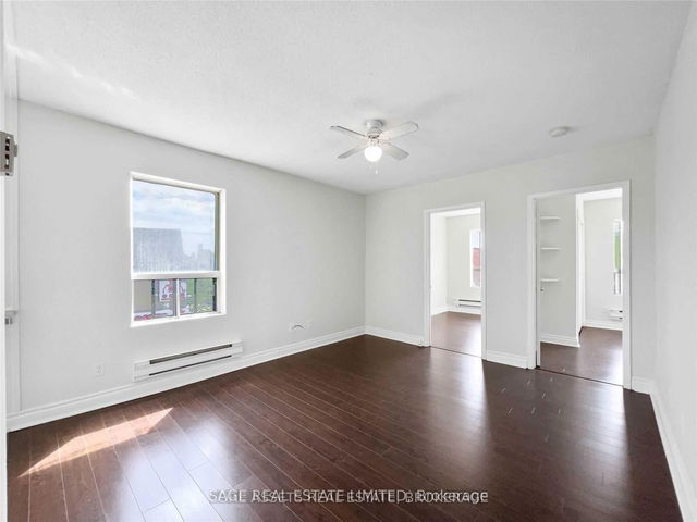 Unit 3 - 946 Bloor Street