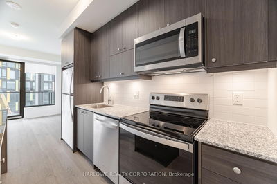 Unit 403 — 3006 William Cutmore Blvd, Oakville - Joshua Meadows image-0-1