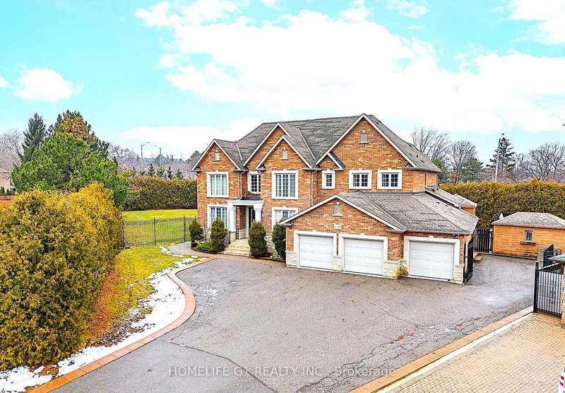 2489 Olinda Crt, Mississauga, L5C 4P5 | Image 3