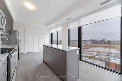 Unit 517 — 3006 William Cutmore Blvd, Oakville - Joshua Meadows image-0-3