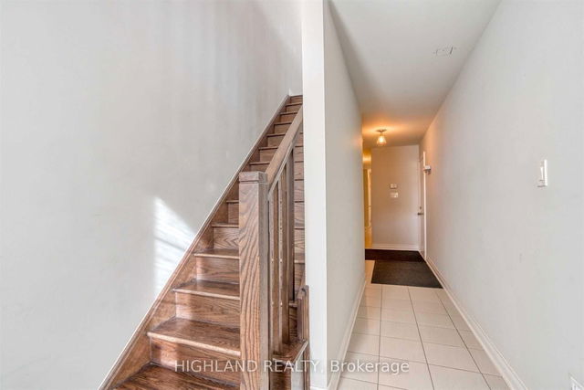 52 Dryden Way