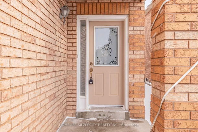 39 Summerdale Crescent