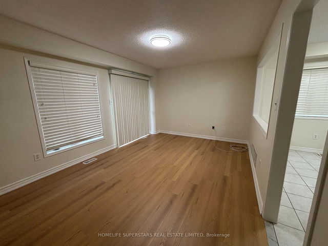 3079 Turbine Crescent
