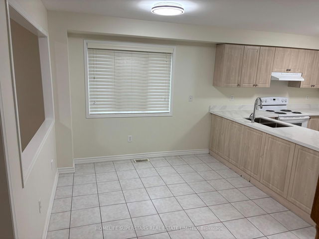 3079 Turbine Crescent
