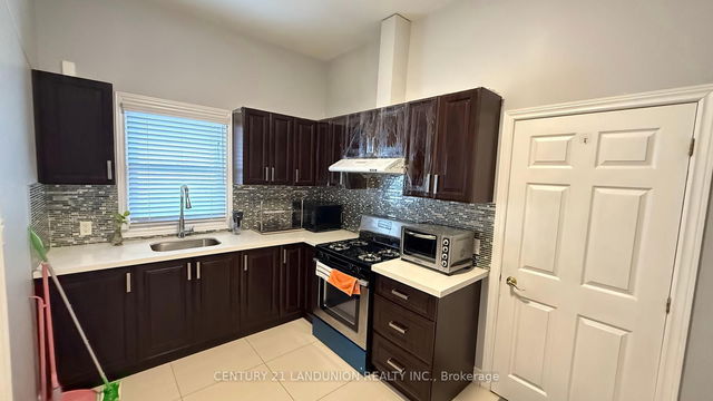 Back Unit - 10 Nineteenth Street