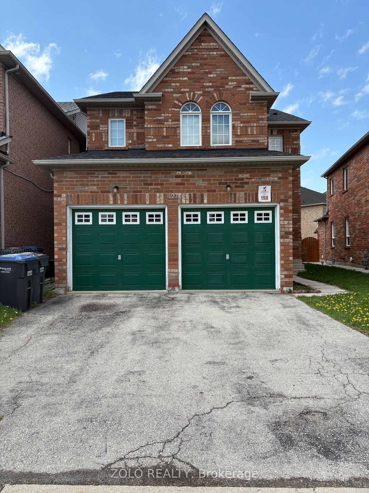 Detached House for sale at 427 Huntington Ridge Drive, Mississauga, Hurontario, L5R 1P3 - MLS: W12129281