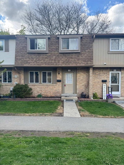 Townhouse sold at 73-81 Hansen Road, Brampton, Ontario, L6V 3C7 - Madoc - MLS: W12129415