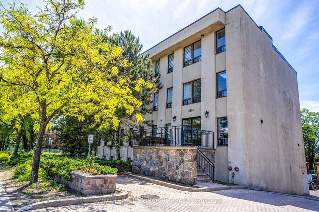 304 - 2874 Keele Street