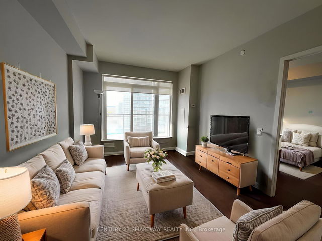 1408 - 2560 Eglinton Avenue
