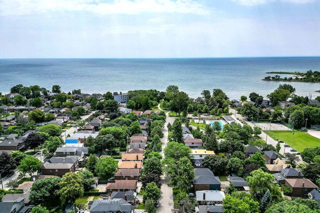 19 Tenth Street