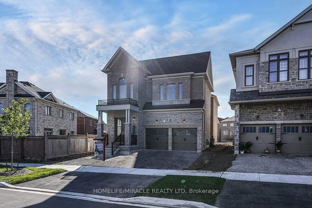 32 Dotchson Avenue