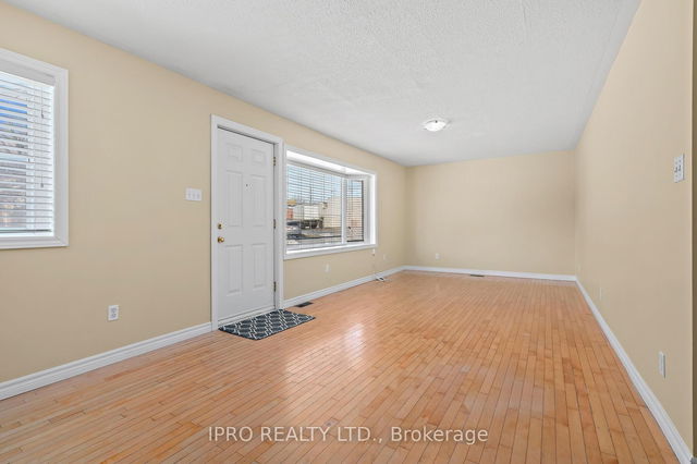 7 - 7 Rexway Drive