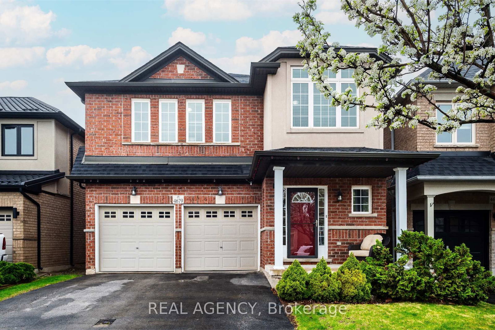 Detached House for sale at 4679 Webb Street, Burlington, Alton, L7M 0E3 - MLS: W12130142