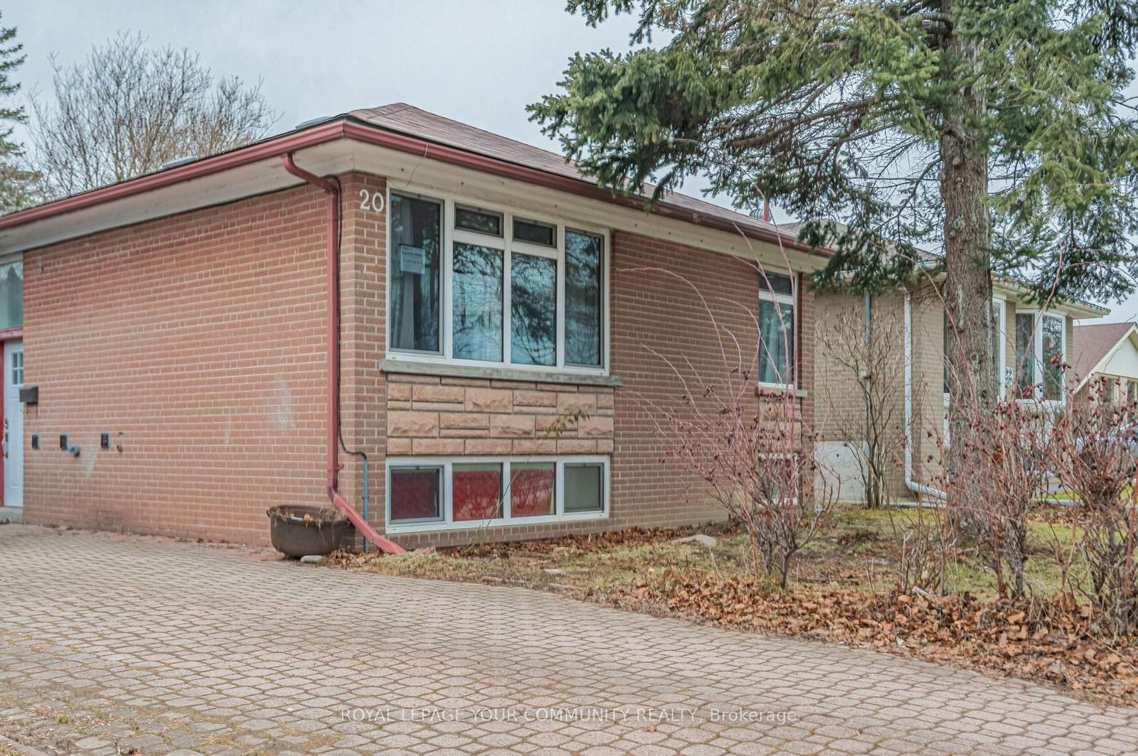 Detached House for lease at Main-20 Littlewood Crescent, Toronto, Eringate-Centennial-West Deane, M9C 4A8 - MLS: W12130225