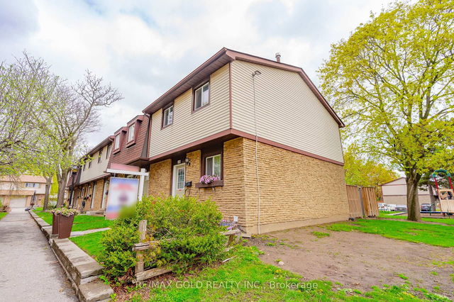 110 - 45 Hansen Road