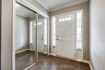 280 Wetenhall Landing, Milton - Harrison image-0-4