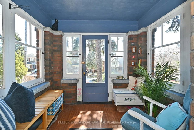 28 Larkin Avenue
