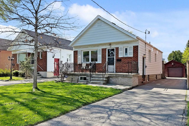 24 Braeburn Avenue