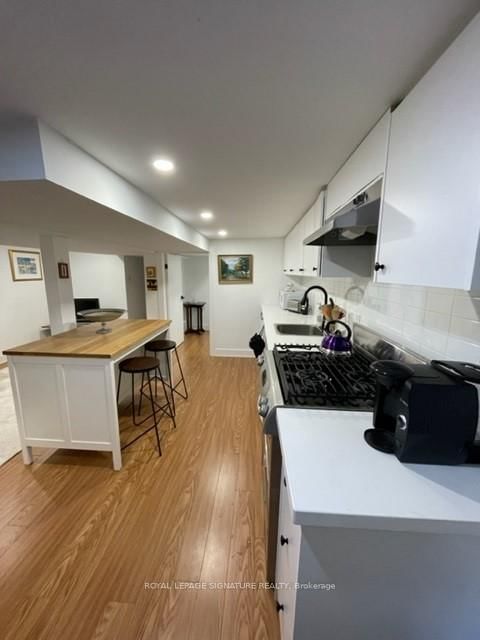 #Lower - 540 St Clarens Avenue