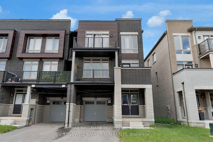 Townhouse for sale at 42 Donald Ficht Crescent, Brampton, Northwest Brampton, L7A 5H8 - MLS: W12130421