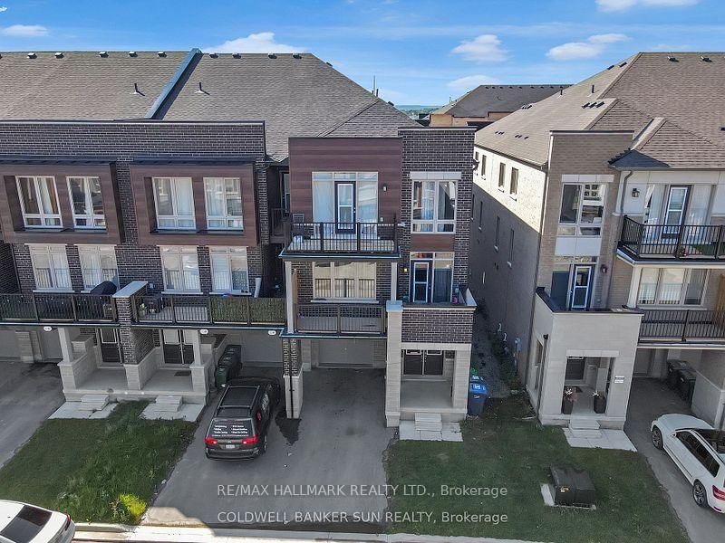 Townhouse for sale at 42 Donald Ficht Crescent, Brampton, Ontario, L7A 5H8 - Northwest Brampton - MLS: W12130421