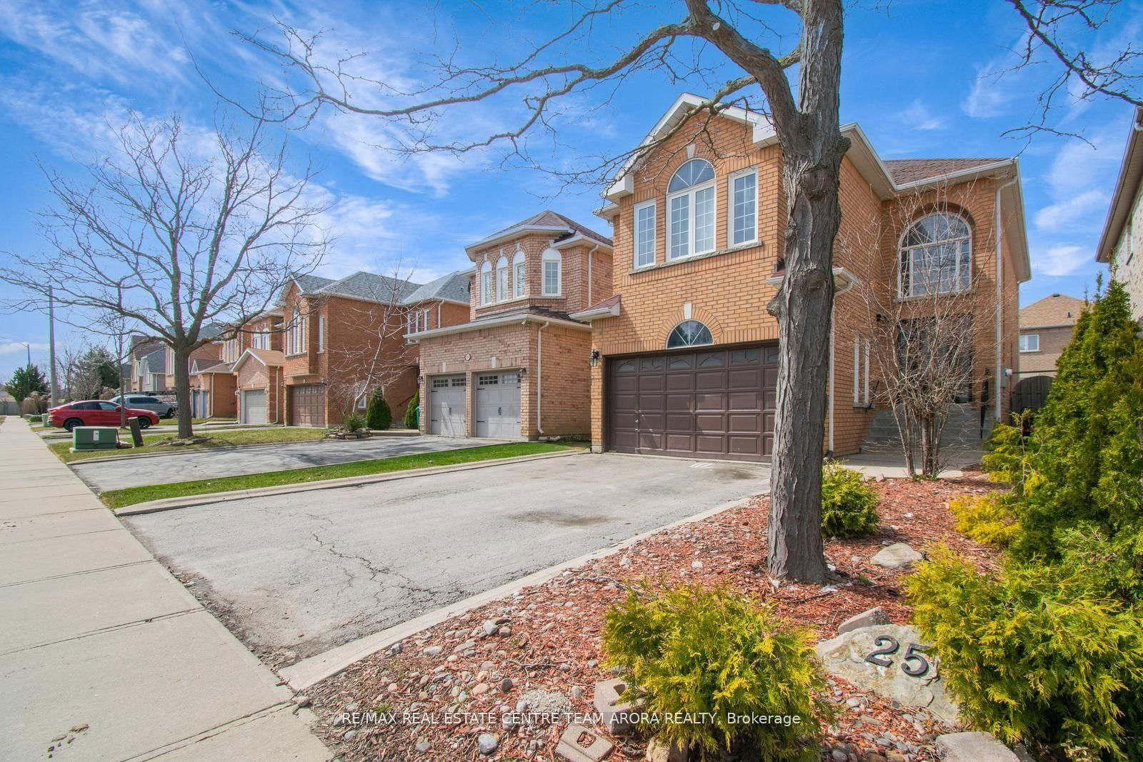 Detached House for sale at 25 Sweet Briar Lane, Brampton, Snelgrove, L6Z 4V2 - MLS: W12130591