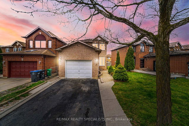 71 Cedarwood Crescent