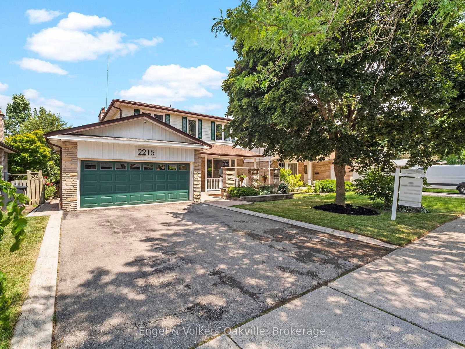 Detached House for sale at 2215 Springfield Court, Mississauga, Sheridan, L5K 1V3 - MLS: W12130689
