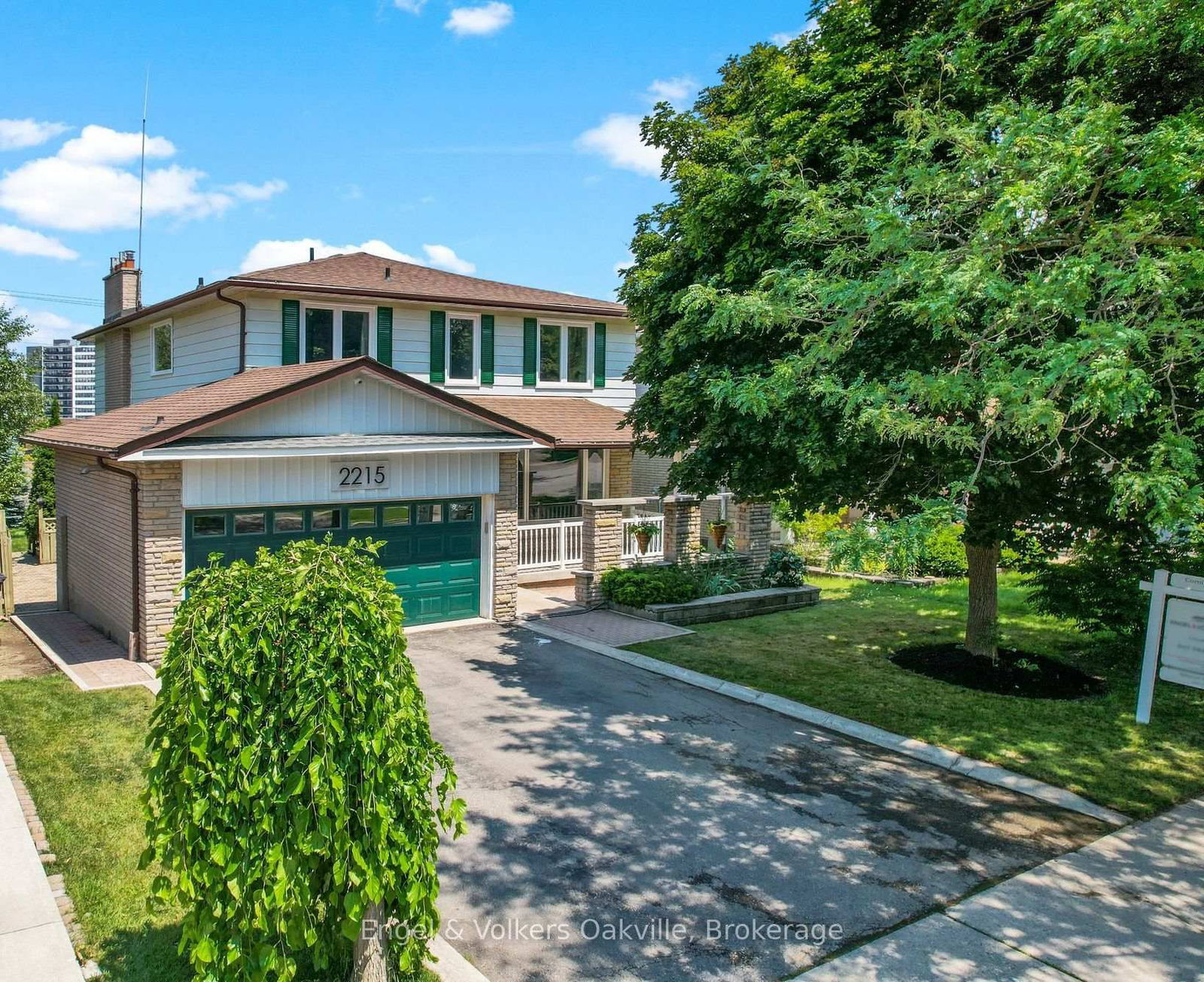 Detached House for sale at 2215 Springfield Court, Mississauga, Sheridan, L5K 1V3 - MLS: W12130689