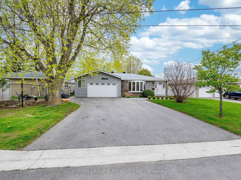 home for sale on 19 Joycelyn Crescent