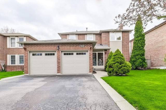 1434 Queensbury Crescent