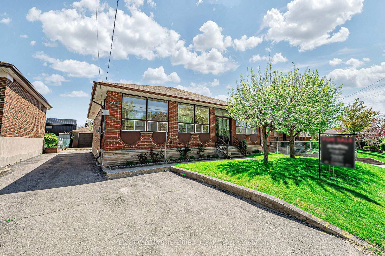 Detached House for sale at 245 Falstaff Avenue, Toronto, Maple Leaf, M6L 2G3 - MLS: W12130819