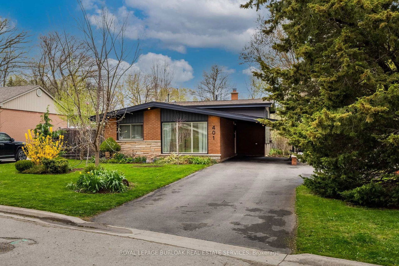 Detached House for sale at 401 Norrie Crescent, Burlington, Appleby, L7L 3S4 - MLS: W12130827