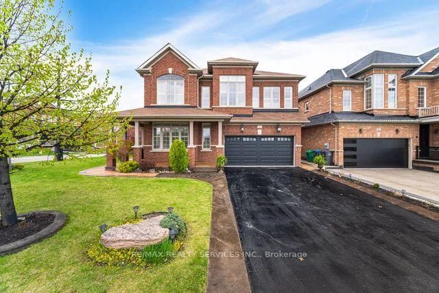 Detached House for sale at 17 Platform Crescent, Brampton, Northwest Brampton, L7A 0W5 - MLS: W12130894