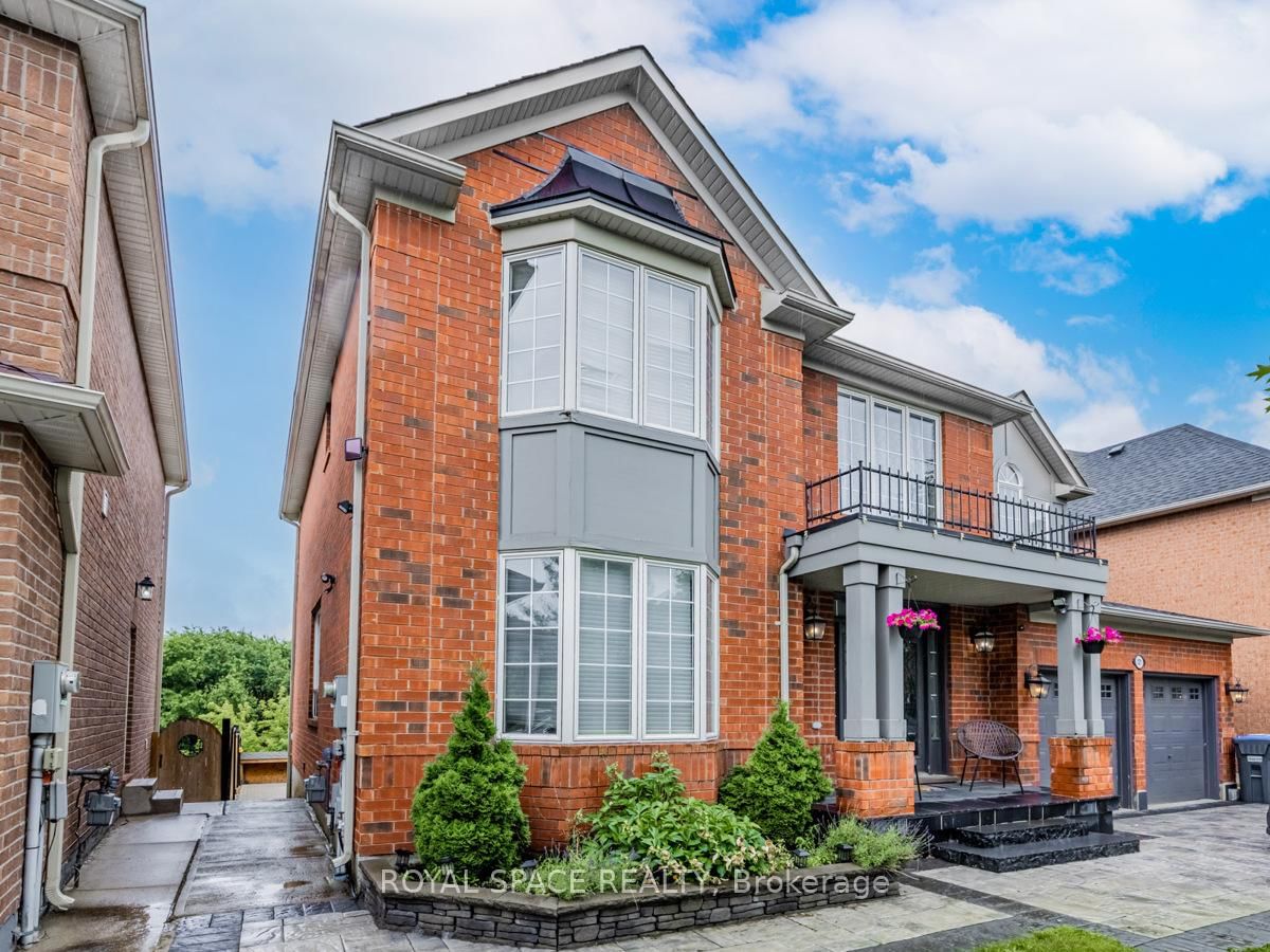 Detached House for lease at 121 Whitwell Drive, Brampton, Vales of Castlemore, L6P 1L4 - MLS: W12131099
