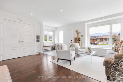 43 Bellman Ave, Toronto - Alderwood image-0-3