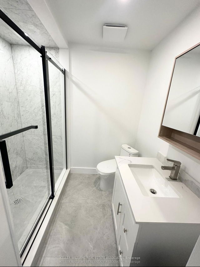 4 - 237 Lakeshore Road