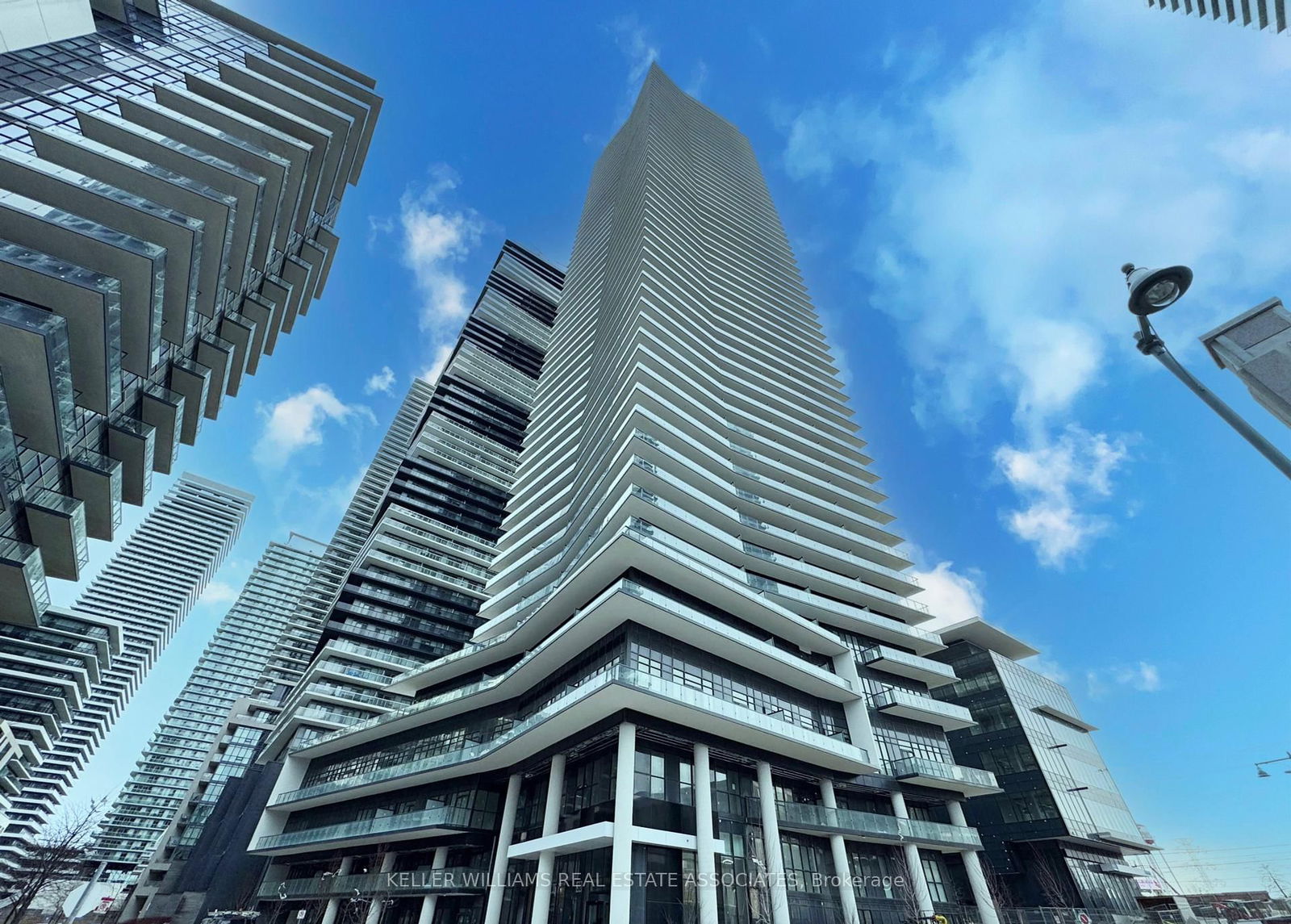 Condo for lease at 3711-38 Annie Craig Drive, Toronto, Mimico, M8V 0G9 - MLS: W12131436