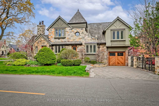 231 Grenview Boulevard