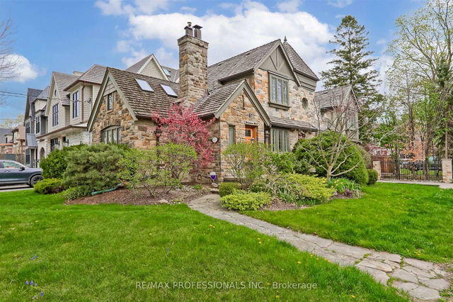 231 Grenview Boulevard