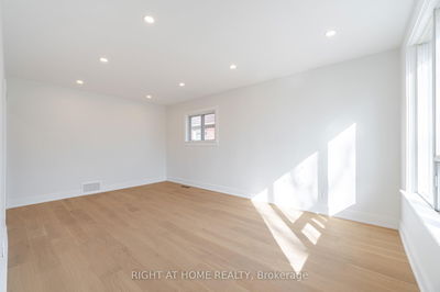 66 Gair Dr, Toronto - Alderwood image-0-3
