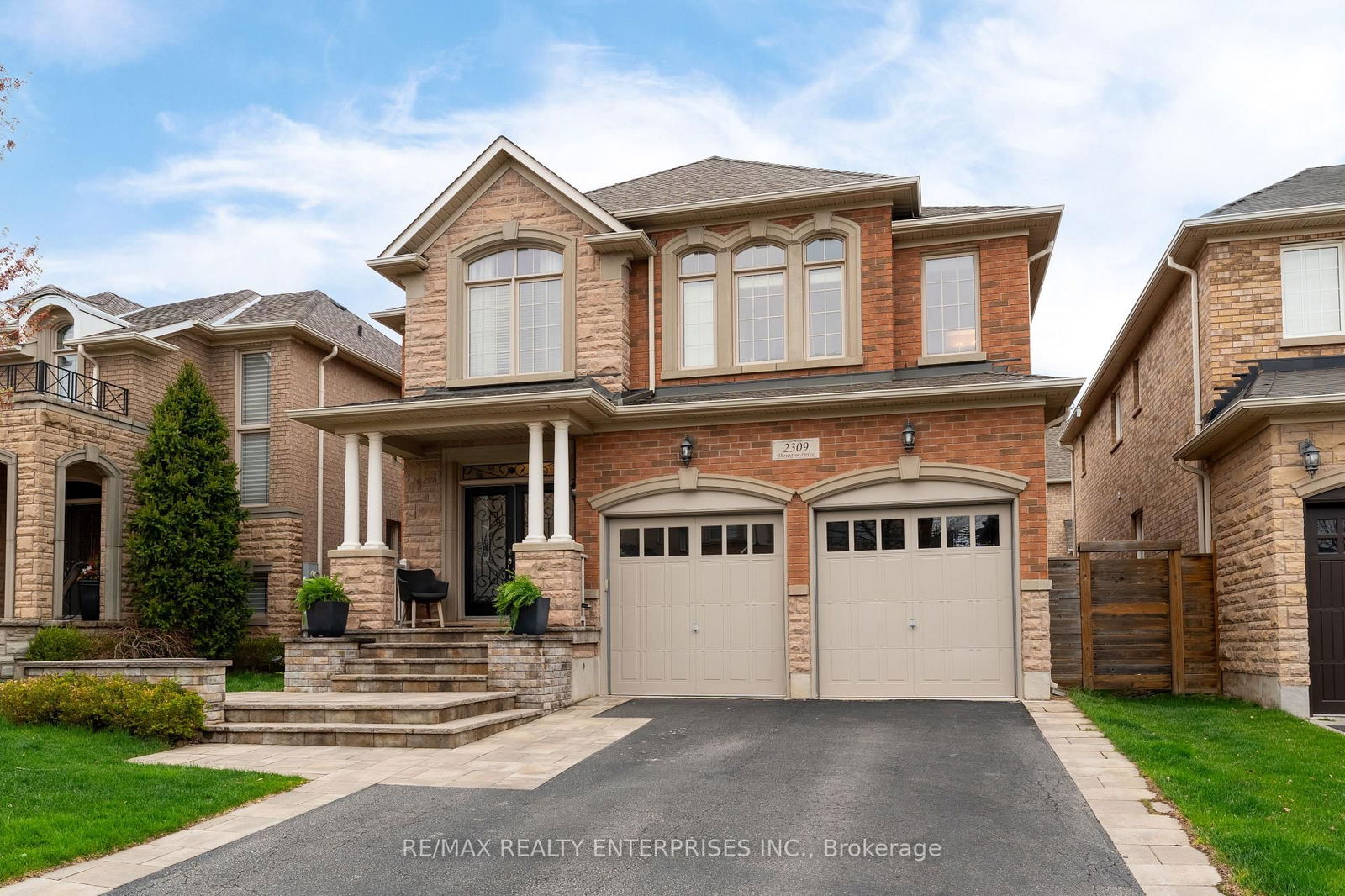 Detached House for sale at 2309 Thruxton Drive, Oakville, Joshua Creek, L6H 0C5 - MLS: W12131794