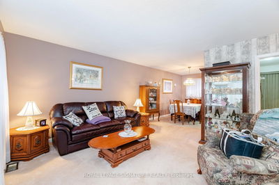 5 Sterne Ave, Brampton - Brampton East image-0-4