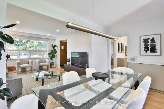 20 Amesbury Drive