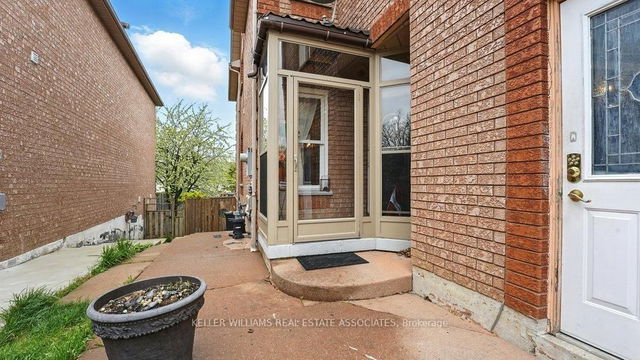 599 Ashprior Avenue
