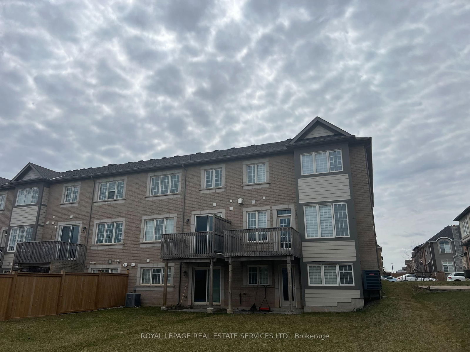 Townhouse for lease at 3227 Carrding Mill Terrace, Oakville, Glenorchy, L6M 4M1 - MLS: W12132103
