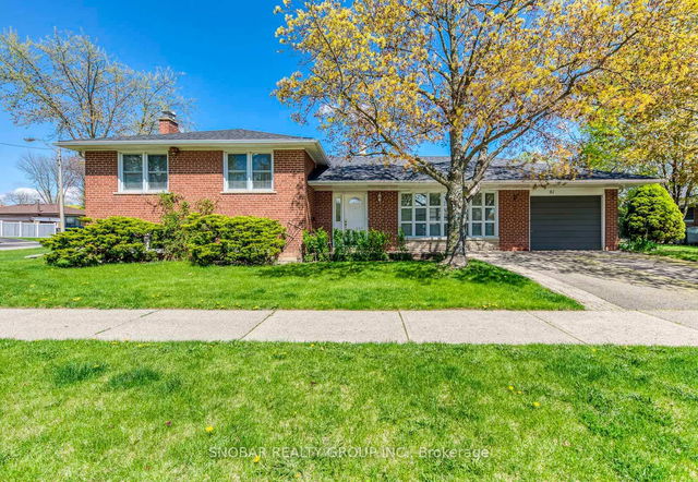61 Brampton Road