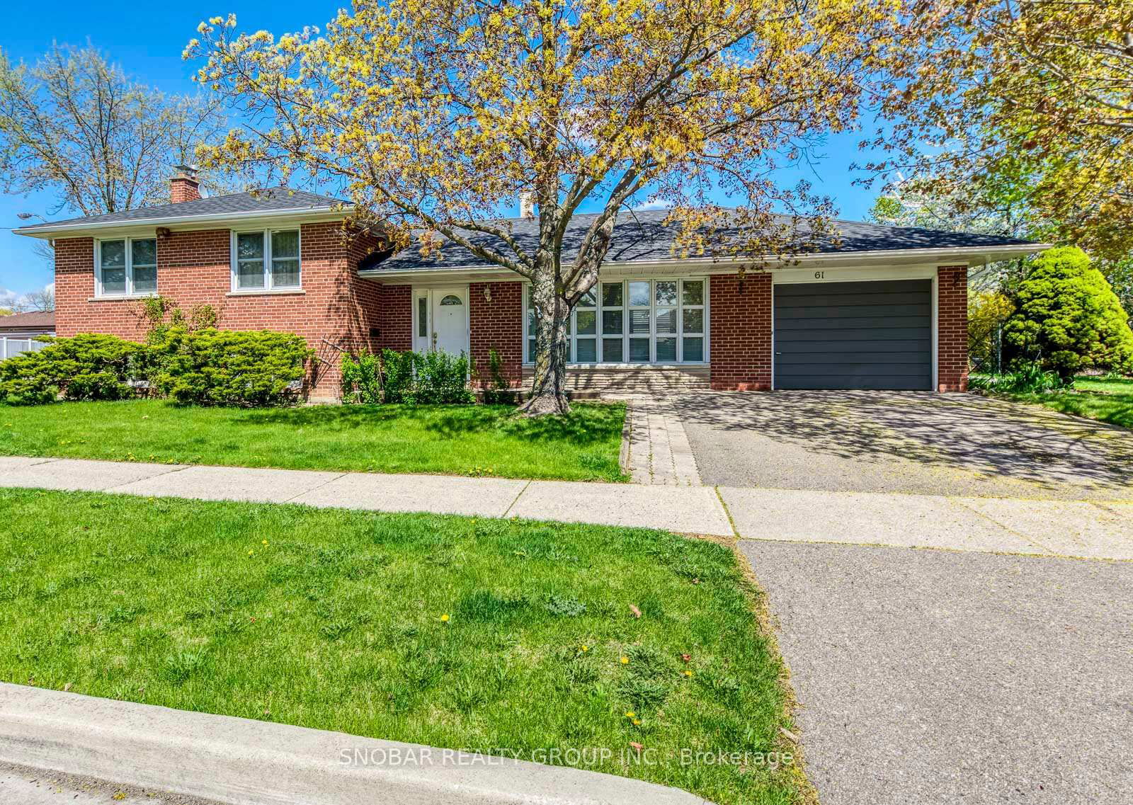 Detached House for sale at 61 Brampton Road, Toronto, Willowridge-Martingrove-Richview, M9R 3J8 - MLS: W12132361